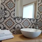 Casa Cuccagna Chioggia - Canal Vena View & Car Access בית הארחה